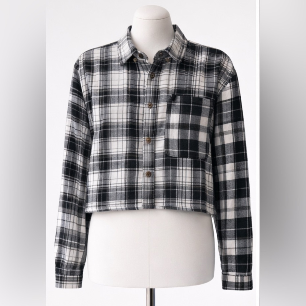 Forever 21 Multi Patchwork Plaid Cropped Flannel … - image 3